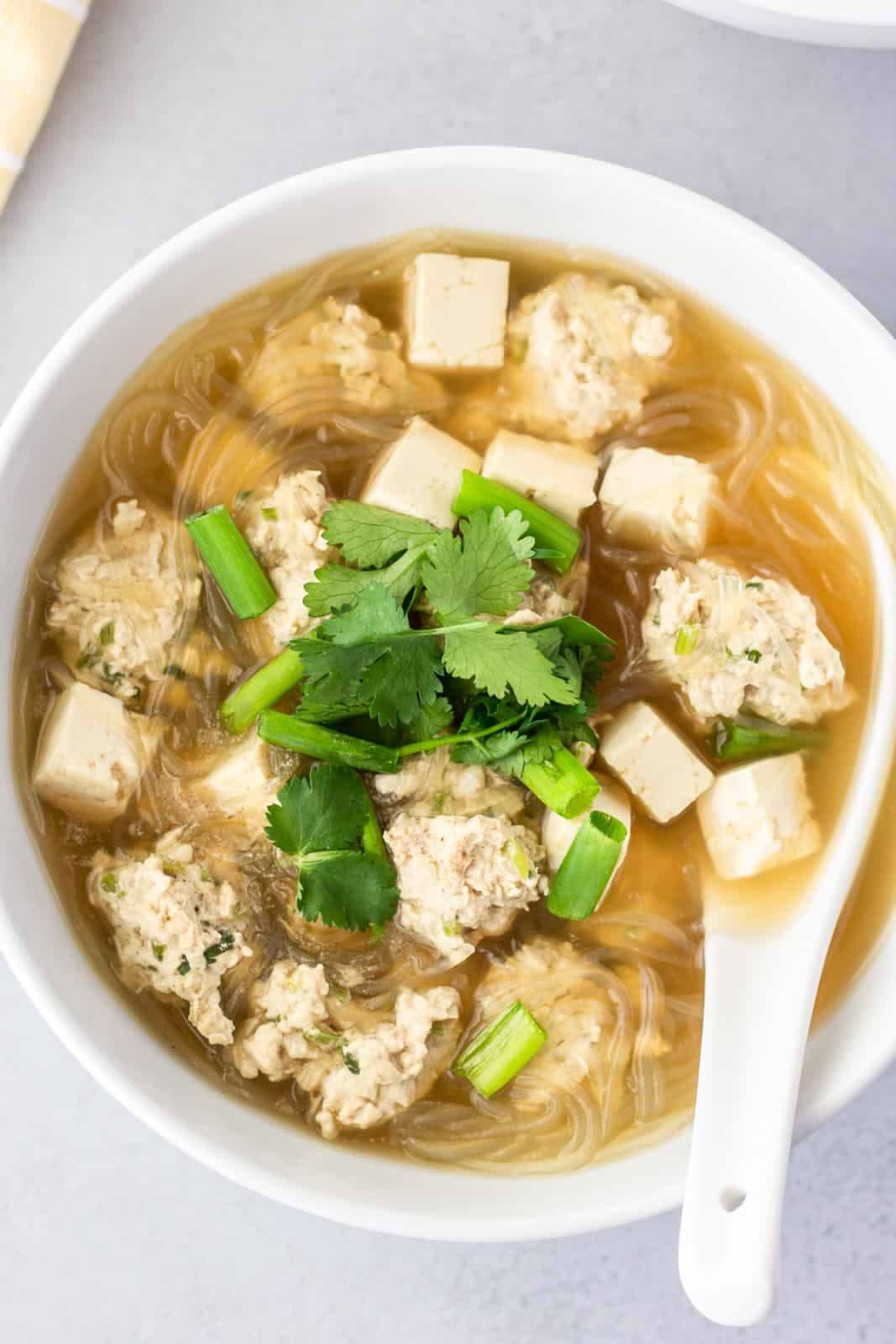 Gaeng Jued: Sup Thailand dengan Tahu, Sayur, dan Kaldu